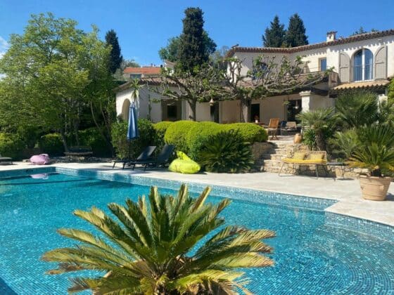 Bed and Breakfast Provence - Domaine des Mûriers