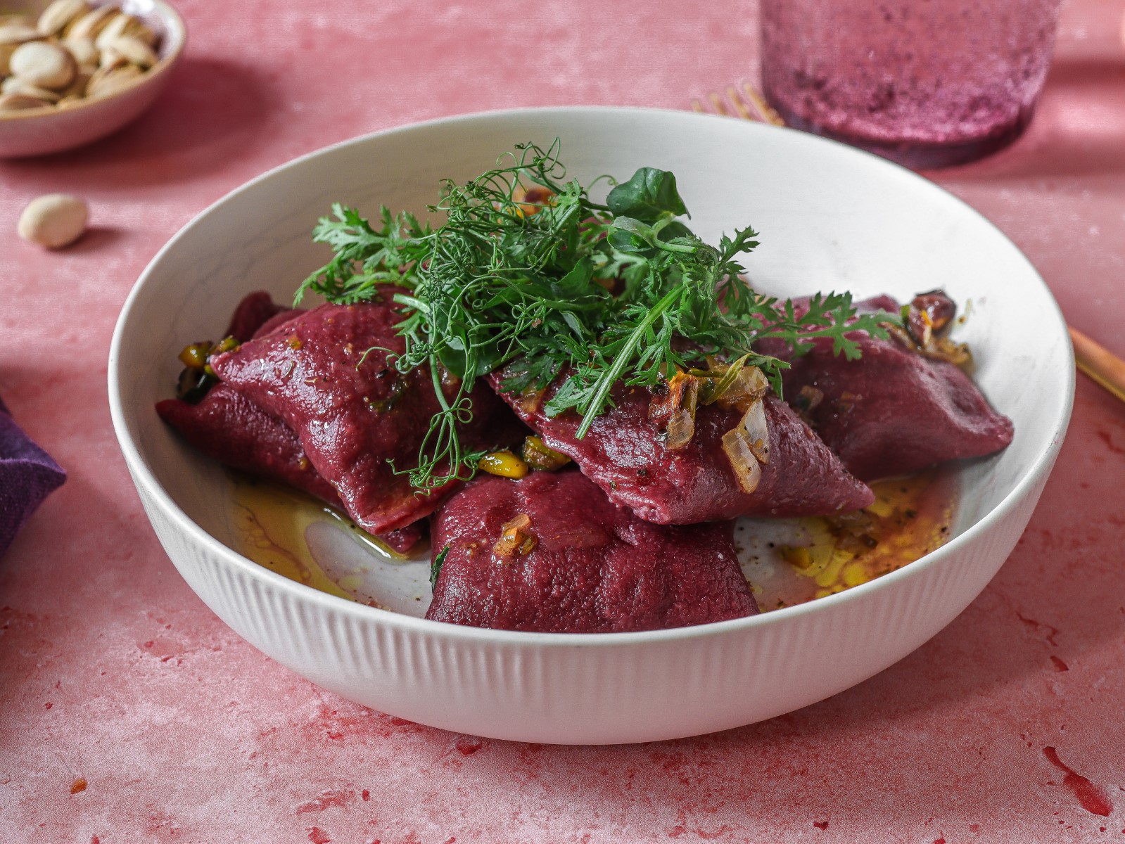 Rote-Bete-Maultaschen mit Ricotta-Füllung