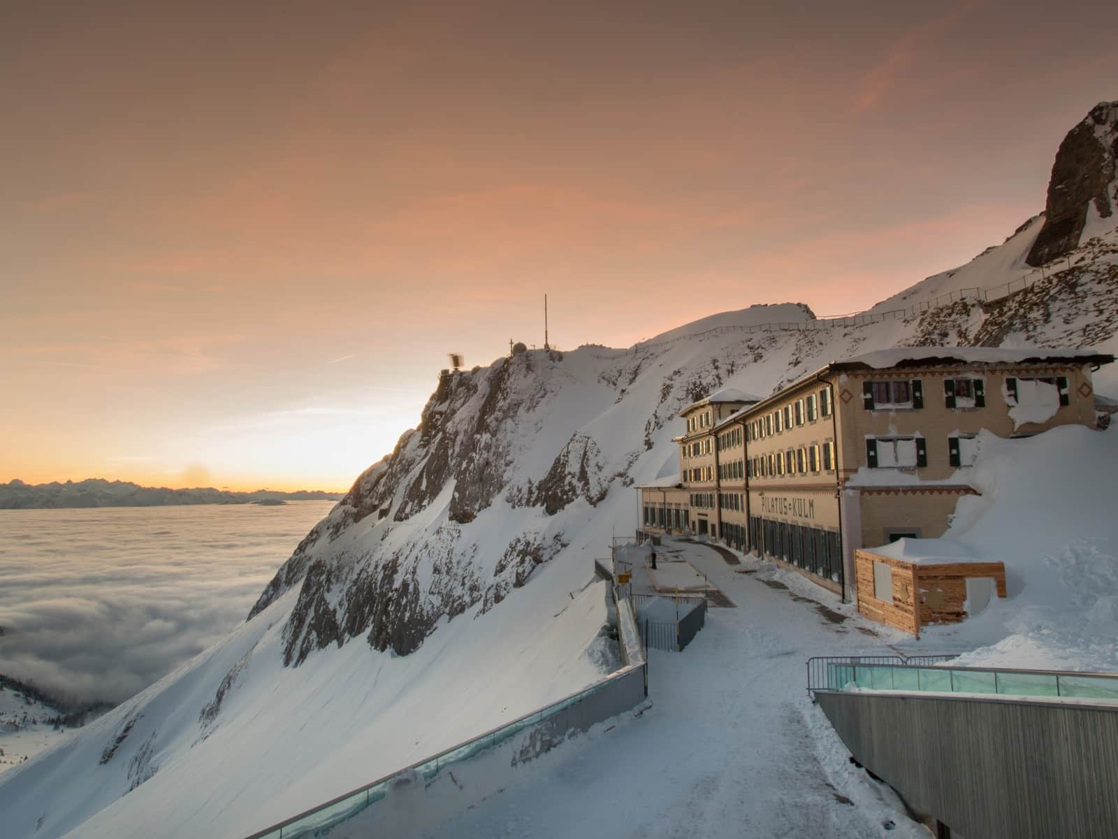 Hot Deal Hotel Pilatus-Kulm - Winterliche Gipfelträume