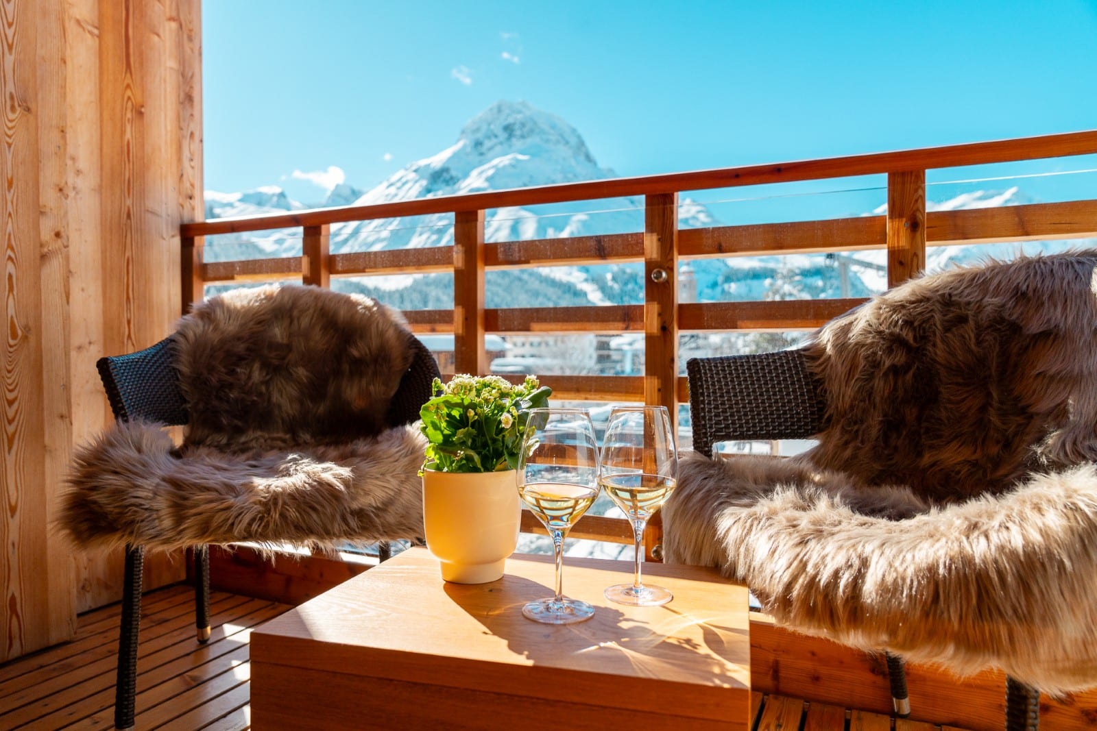 Apartments in Lech am Arlberg - Apart-Hotel Laurus